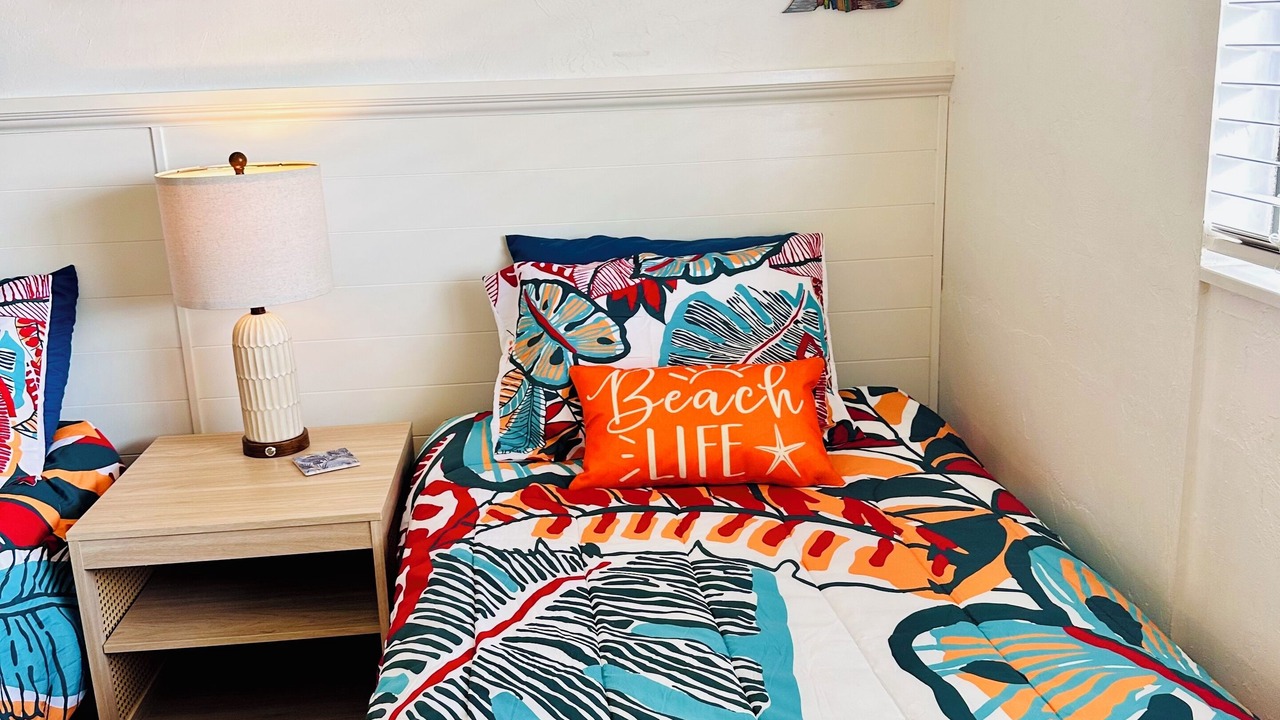 Photo of Bedroom in Kahaluu Bay