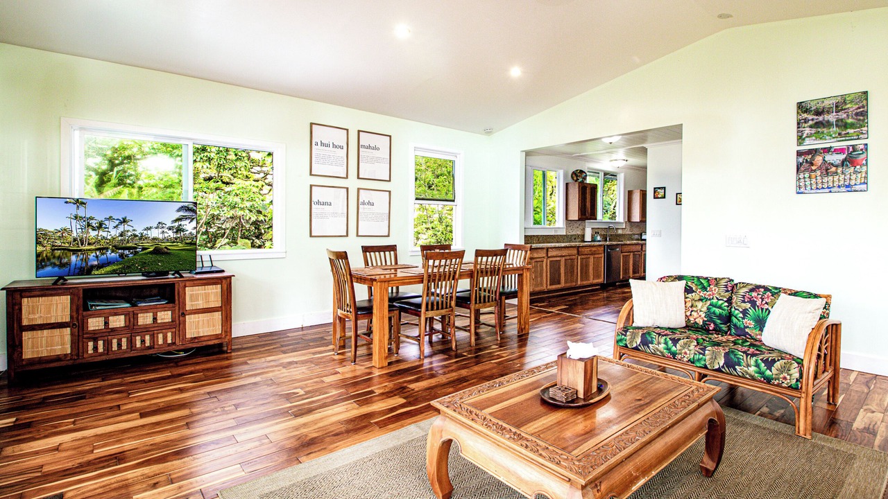 Photo of Livingroom in Hilo