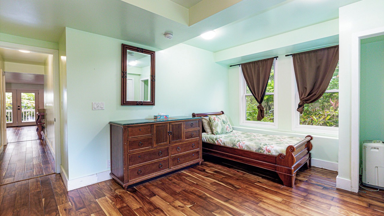 Photo of Bedroom in Hilo