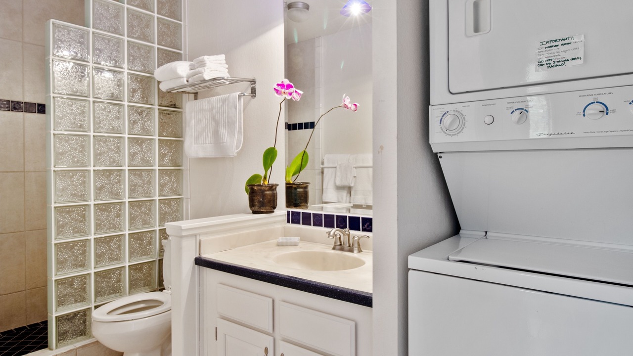 Photo of Bathroom in Keauhou