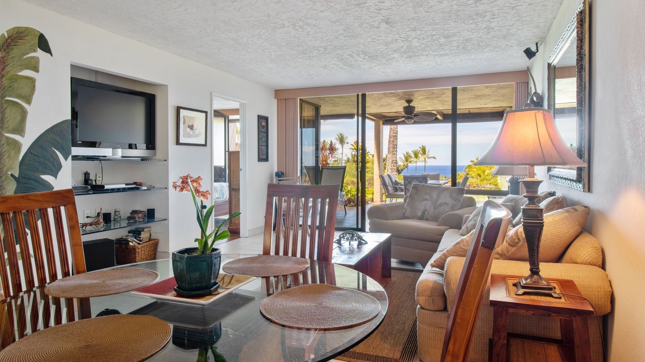 Photo of Livingroom in Keauhou