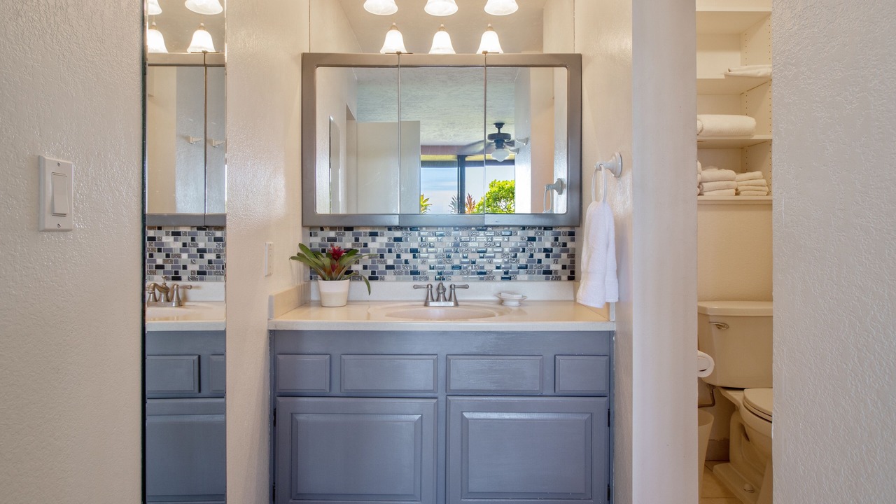 Photo of Bathroom in Keauhou