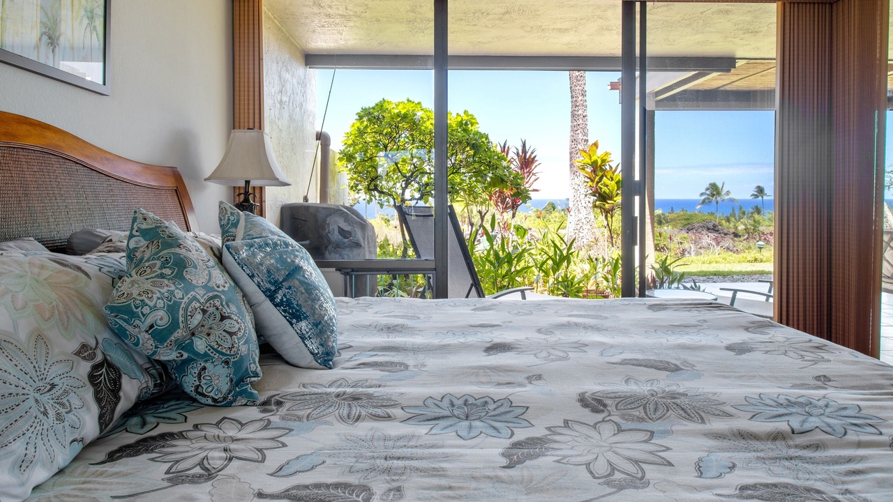 Photo of Bedroom in Keauhou