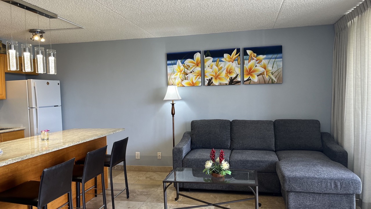 Photo of Livingroom in Waikiki