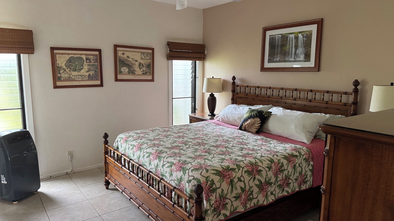 Photo of Bedroom in Poipu