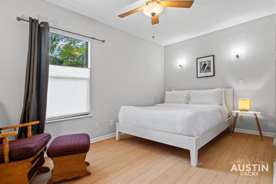 Photo of Bedroom in East Cesar Chavez