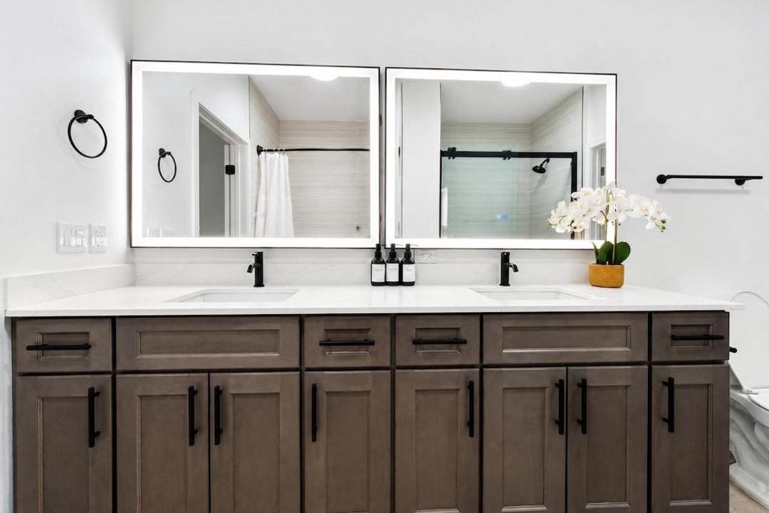 Photo of Bathroom in Cherry