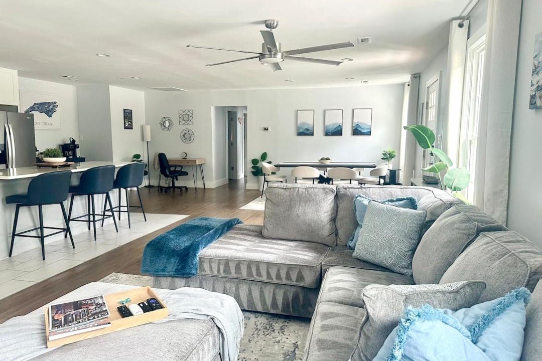 Photo of Livingroom in Charlotte