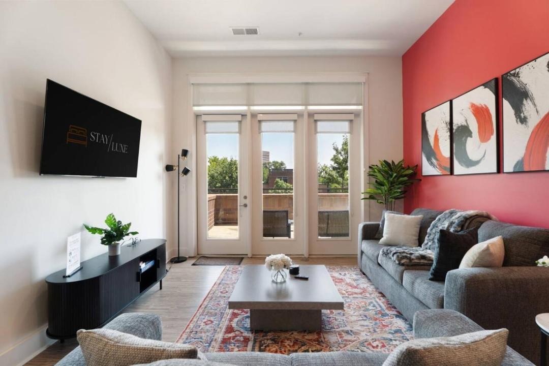 Photo of Livingroom in Second Ward