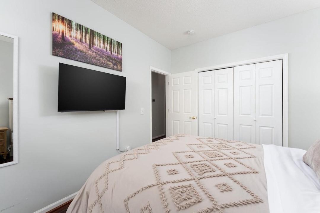 Photo of Bedroom in Murraysville