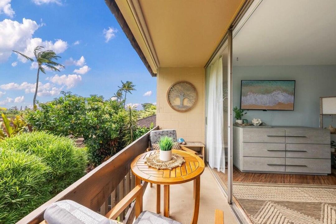 Photo of Patio Balcony in Napili