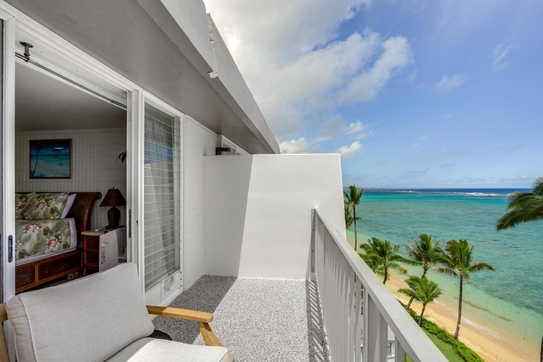 Photo of Patio Balcony in Punaluu