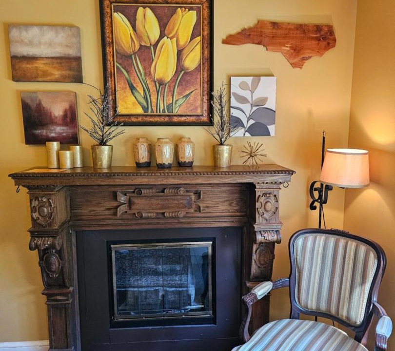 Photo of Livingroom in Elizabeth City