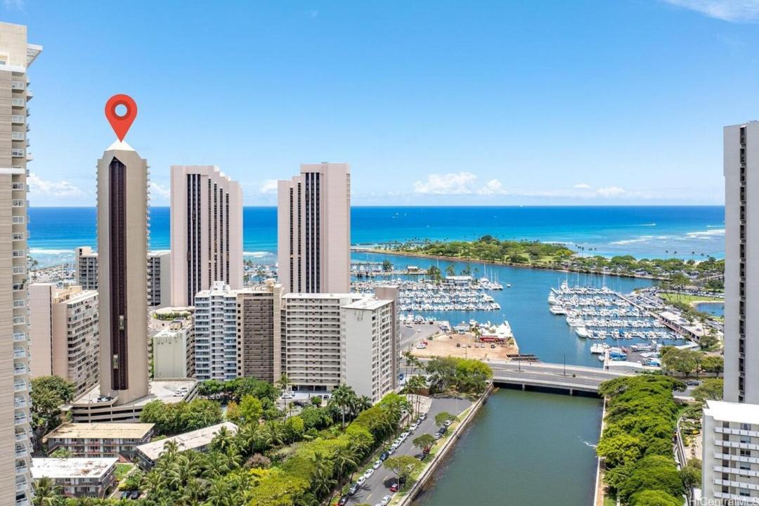 Photo of Others in Waikiki