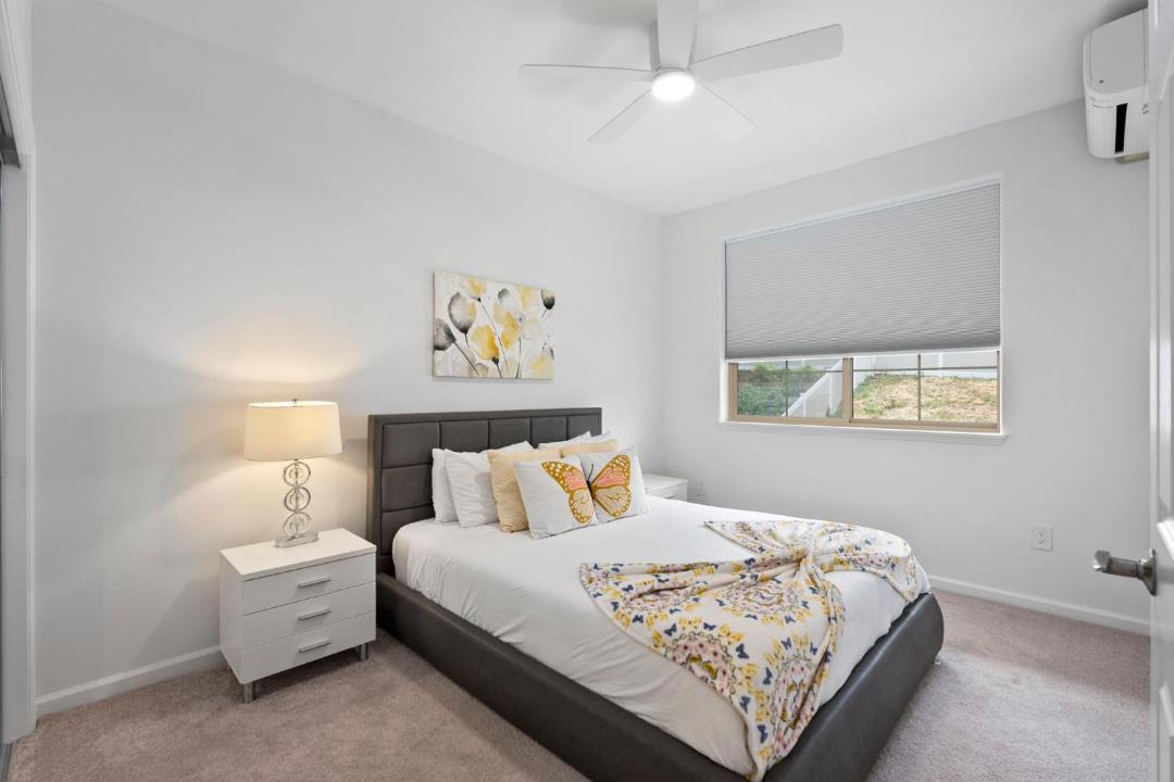 Photo of Bedroom in Makaha Valley