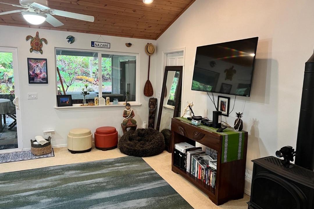 Photo of Livingroom in Ohia Estates