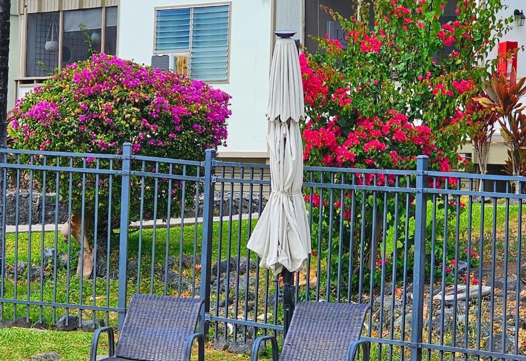 Photo of Others in Historic Kailua Village