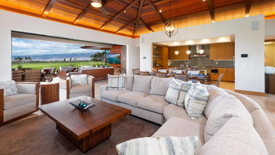 Photo of Livingroom in Kamuela
