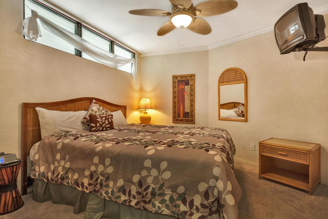 Photo of Bedroom in Historic Kailua Village