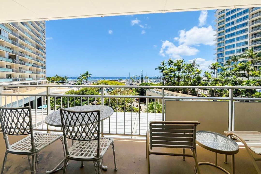 Photo of Patio Balcony in Waikiki