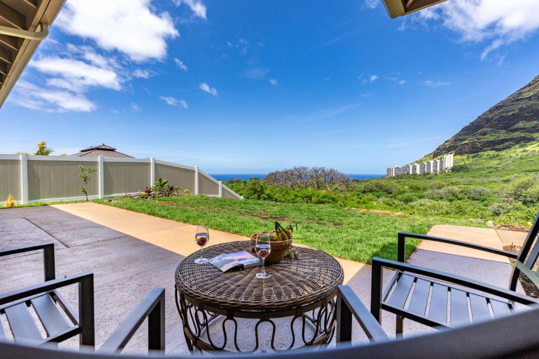 Photo of Patio Balcony in Makaha Valley