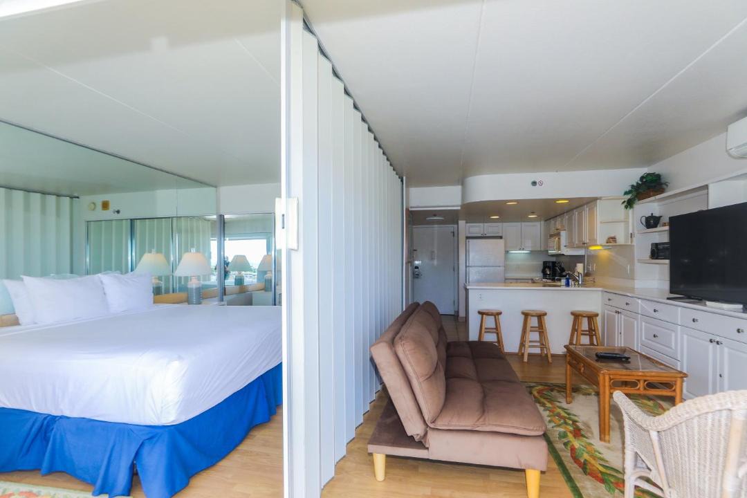 Photo of Bedroom in Waikiki