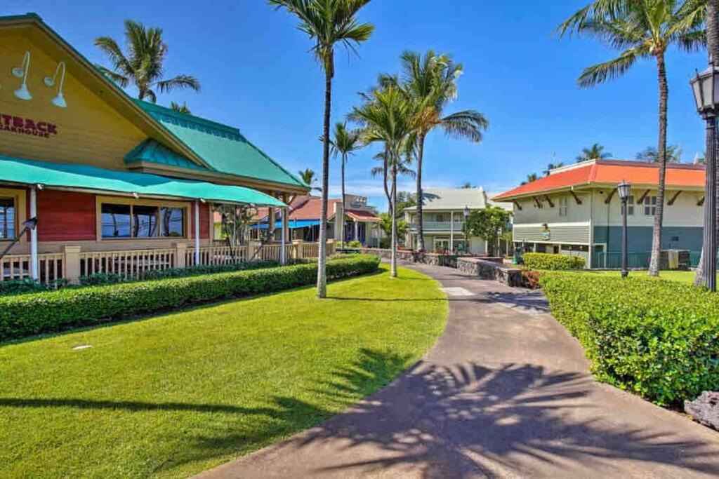 Photo of Others in Historic Kailua Village