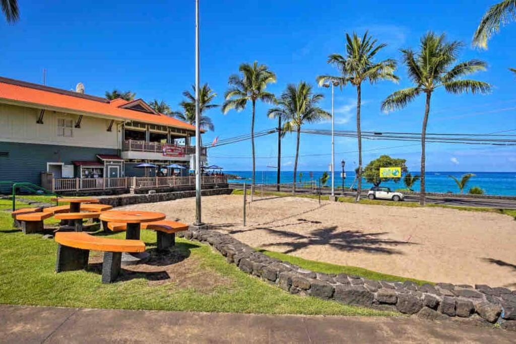 Photo of Others in Historic Kailua Village