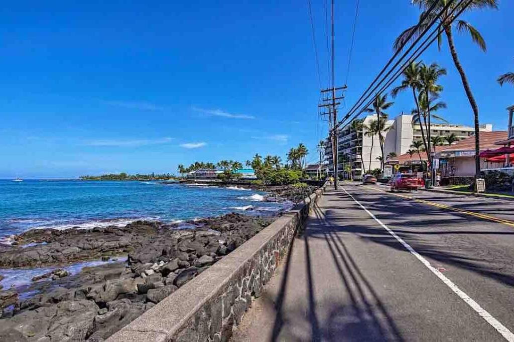 Photo of Others in Historic Kailua Village