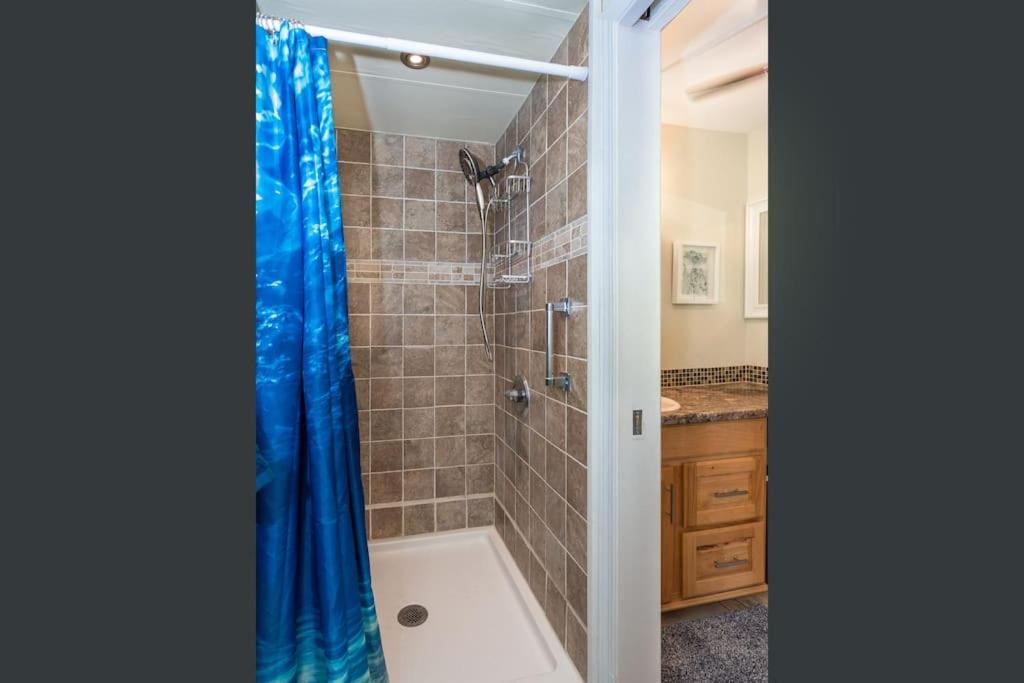 Photo of Bathroom in Historic Kailua Village