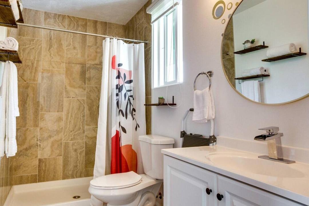 Photo of Bathroom in Keaau