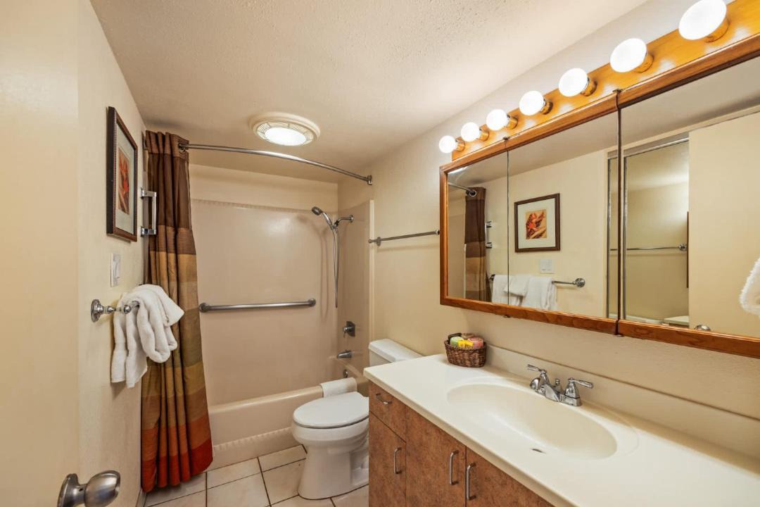 Photo of Bathroom in Honokowai