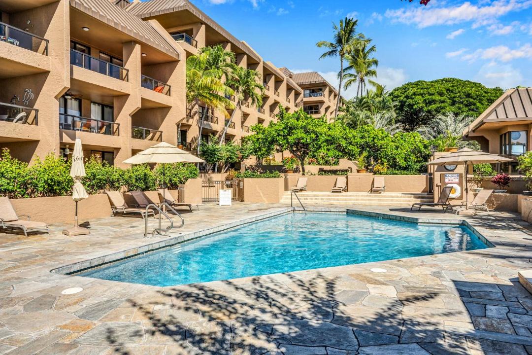 Photo of Patio Balcony in Historic Kailua Village