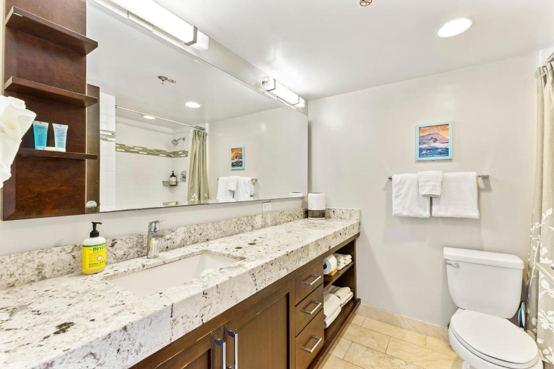 Photo of Bathroom in Waikiki