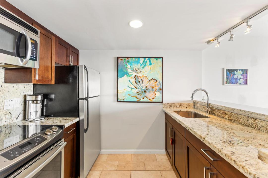 Photo of Kitchen in Waikiki