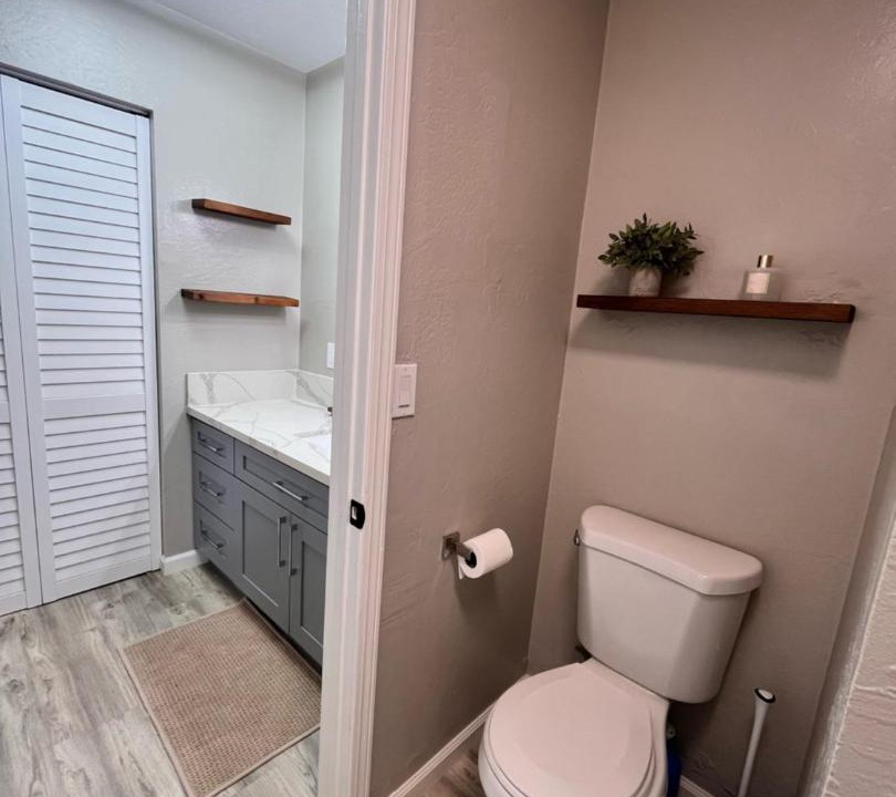Photo of Bathroom in Kahaluu Bay
