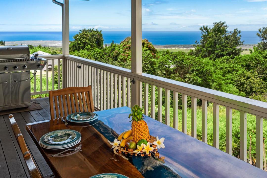 Photo of Patio Balcony in Kona Palisades