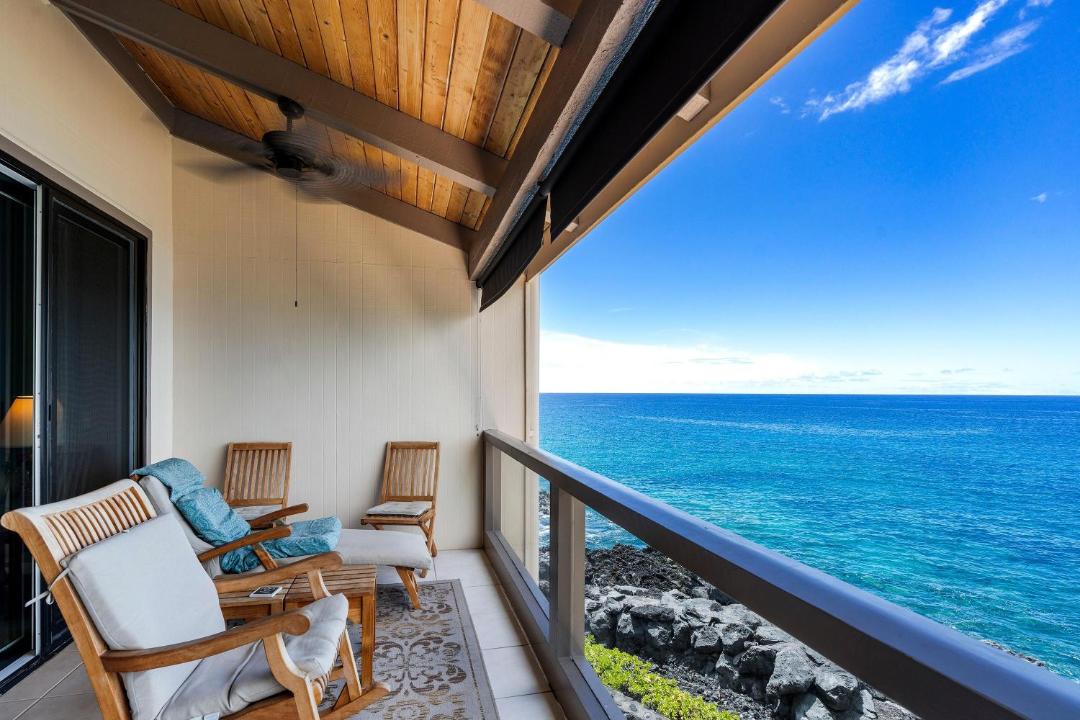 Photo of Patio Balcony in Kahaluu Bay
