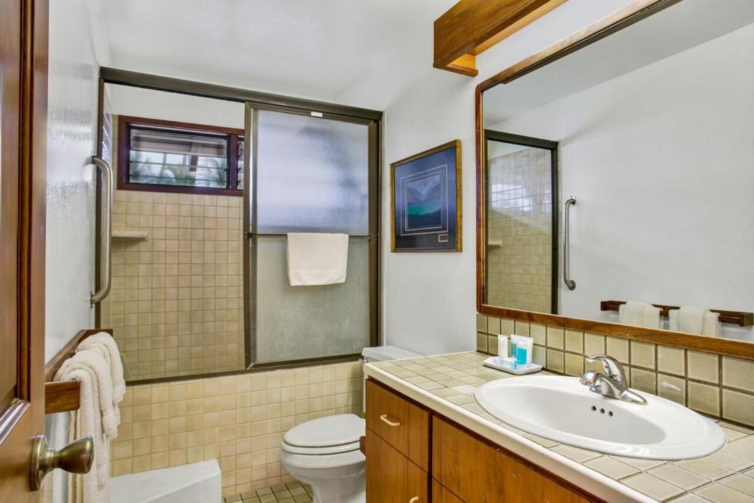 Photo of Bathroom in Keauhou