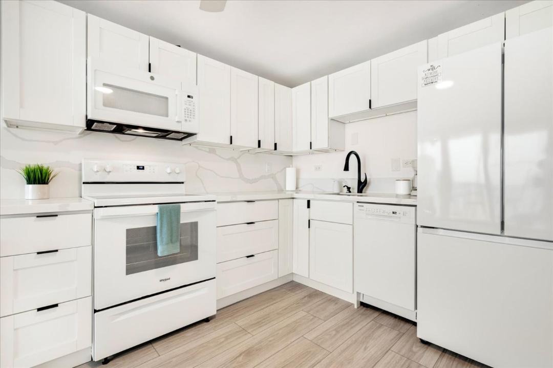 Photo of Kitchen in Punaluu