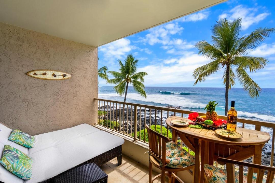 Photo of Patio Balcony in Historic Kailua Village