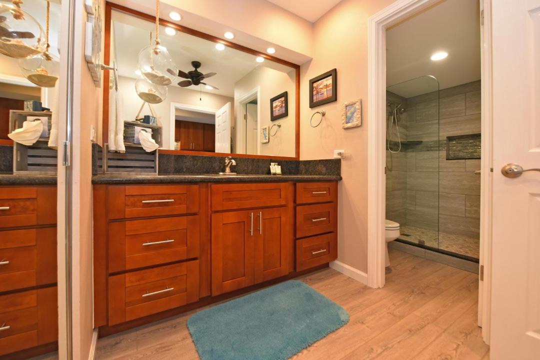 Photo of Bathroom in Kaanapali