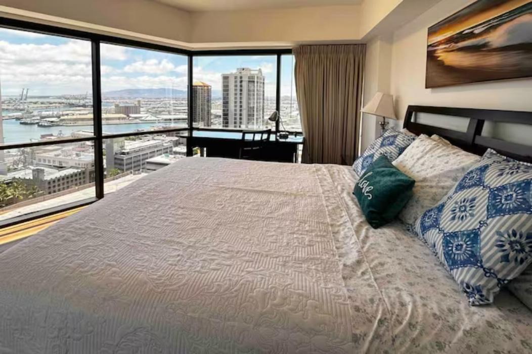 Photo of Bedroom in Downtown Honolulu