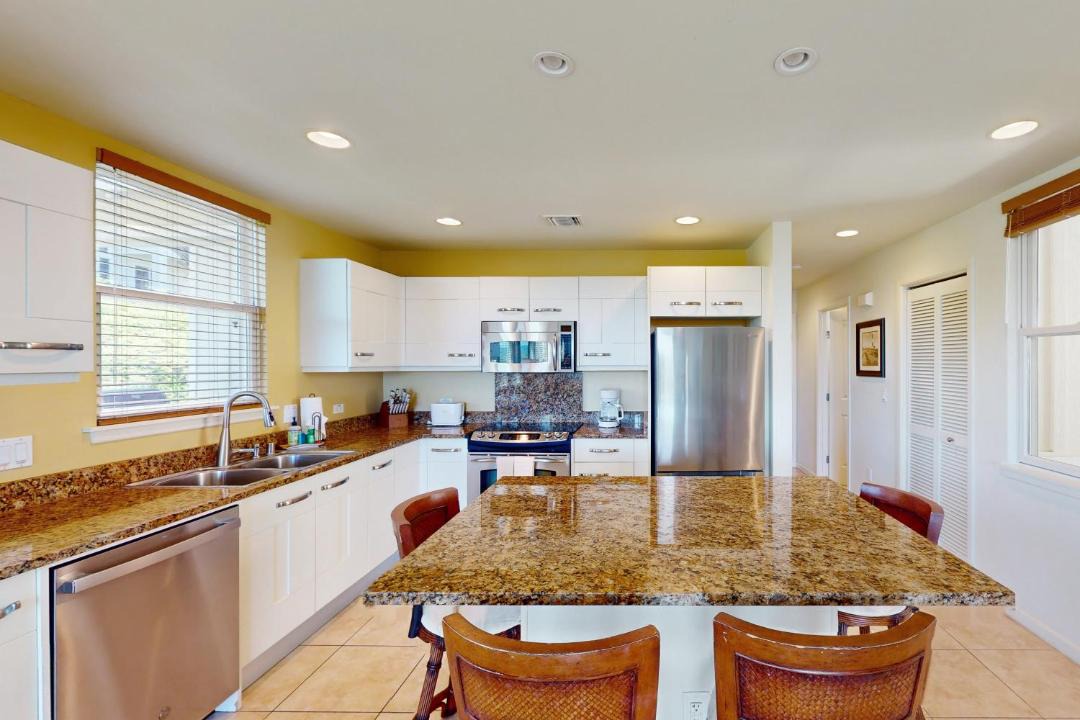Photo of Kitchen in Kahaluu Bay