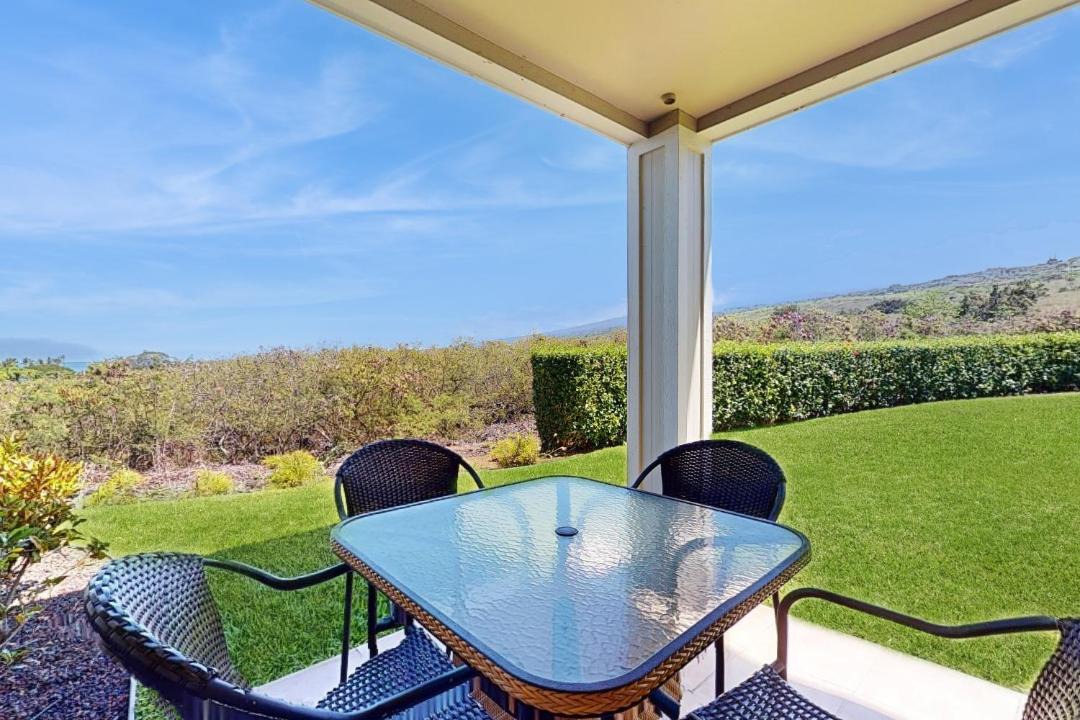 Photo of Patio Balcony in Kahaluu Bay