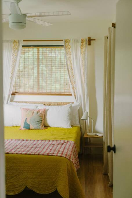 Photo of Bedroom in Kahaluu Bay