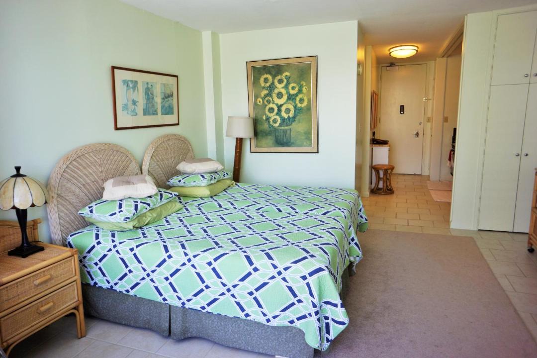 Photo of Bedroom in Waikiki