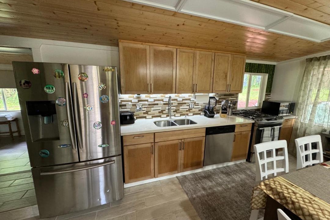 Photo of Kitchen in Leilani Estates
