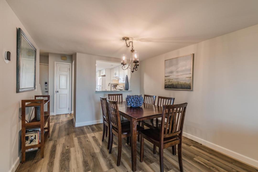 Photo of Livingroom in Oceanmarsh Subdivision