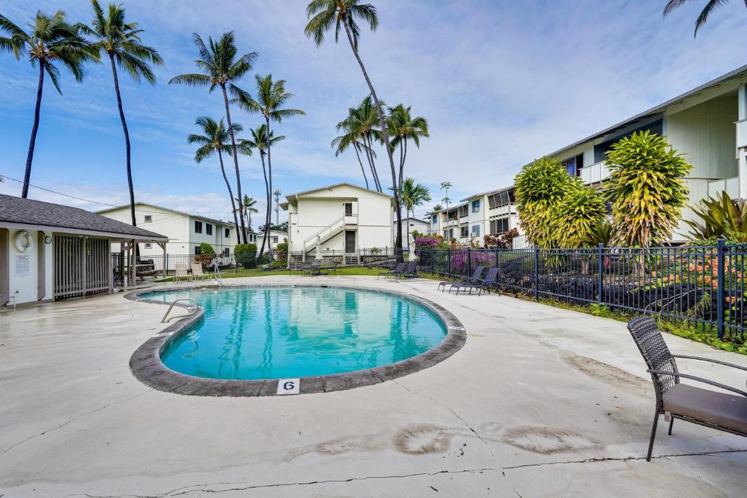 Photo of Others in Historic Kailua Village
